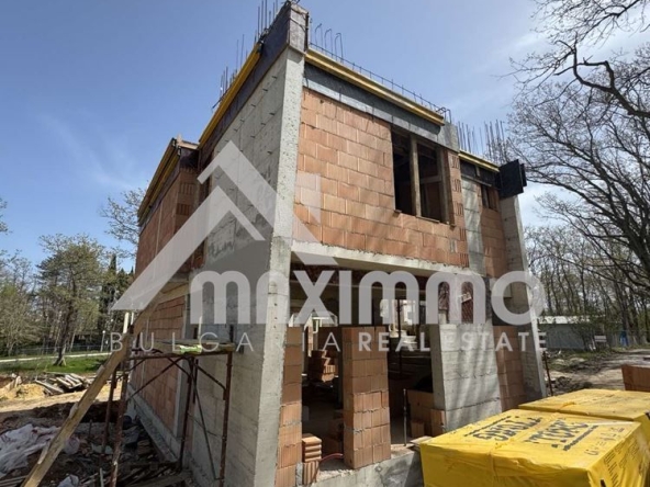 Къща в к.к. Камчия - 155 кв.м за 1936 €/кв.м - Снимка #1