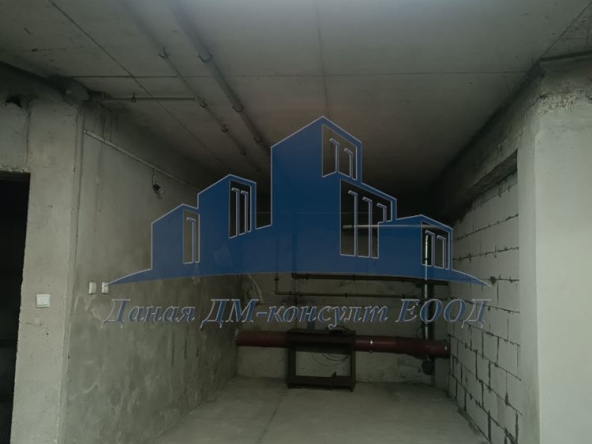 Гараж / Паркомясто в Шумен, Център - 16 кв.м за 1020 €/кв.м - Снимка #1