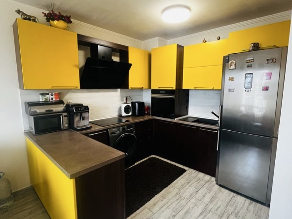 Тристаен апартамент в Пловдив, Индустриална зона - Юг - 90 кв.м за 2223 €/кв.м - Снимка #1