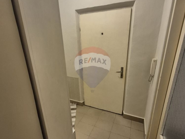 Дава се под наем Двустаен апартамент в Варна, ВИНС - 42 кв.м за 357 € - Снимка #1