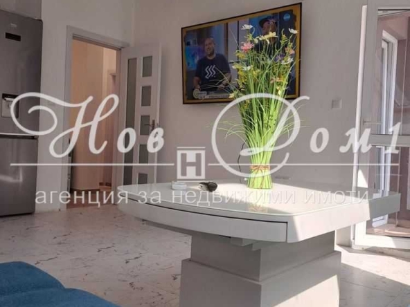 Дава се под наем Двустаен апартамент в Варна, Колхозен пазар - 70 кв.м за 600 € - Снимка #1