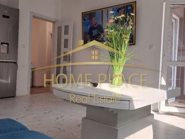 Дава се под наем Двустаен апартамент в Варна, Колхозен пазар - 65 кв.м за 612 € - Снимка #1