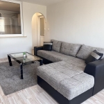 Дава се под наем Тристаен апартамент в Асеновград - 70 кв.м за 331.5 € - Снимка #1