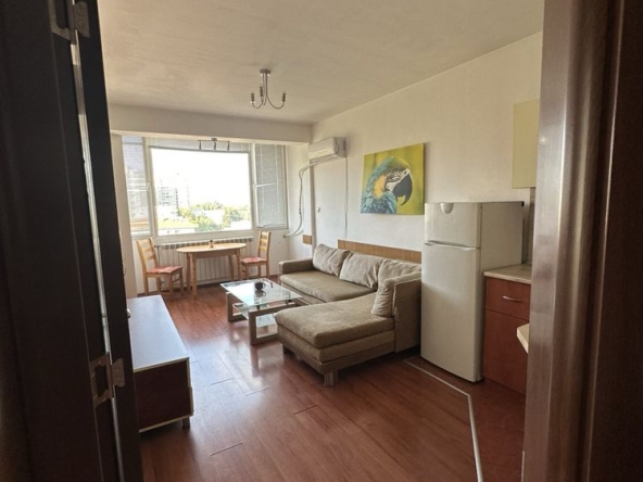 Дава се под наем Тристаен апартамент в Стара Загора, Железник - изток - 60 кв.м за 255 € - Снимка #1