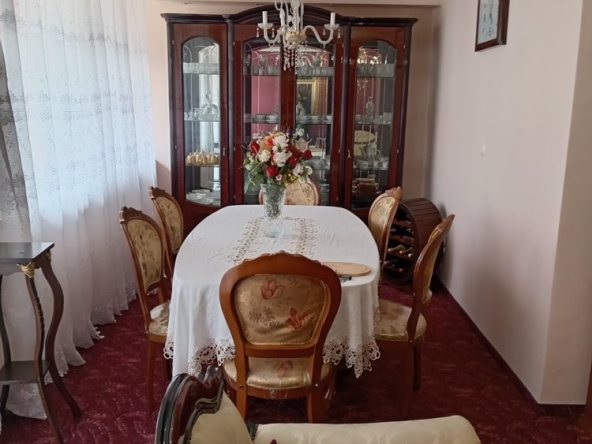 Четиристаен апартамент в София, Дружба 2 - 142 кв.м за 712 €/кв.м - Снимка #1