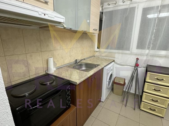 Дава се под наем Двустаен апартамент в Варна, Левски - 40 кв.м за 357 € - Снимка #1