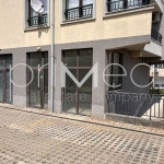 Магазин в Бургас, Изгрев - 24 кв.м за 1521 €/кв.м - Снимка #1