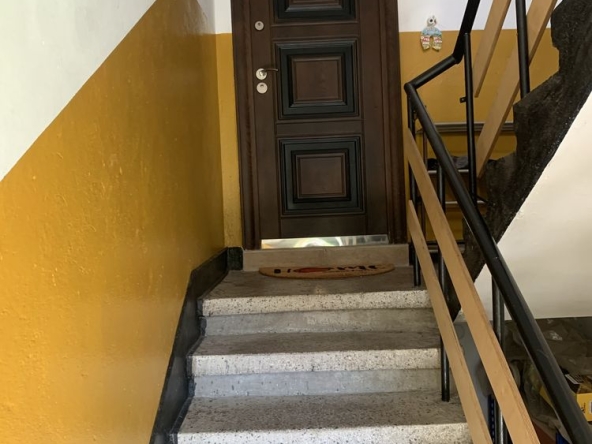 Етаж от къща в Кюстендил, Ильо войвода - 100 кв.м за 1230 €/кв.м - Снимка #1