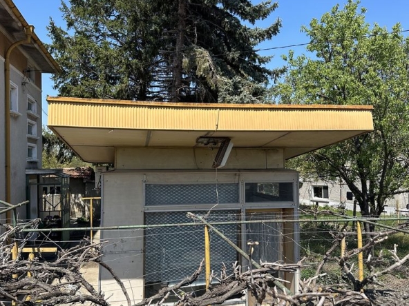 Магазин в Шумен, 2-ри корпус - 35 кв.м за 51 €/кв.м - Снимка #1