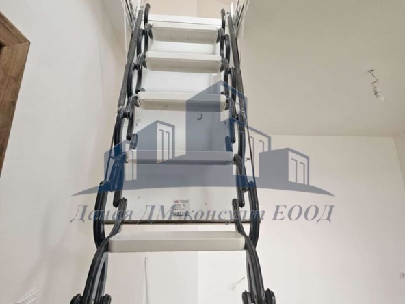 Мезонет в Шумен, Център - 88 кв.м за 1333 €/кв.м - Снимка #1