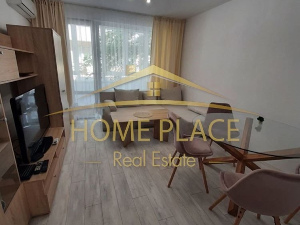 Дава се под наем Тристаен апартамент в Варна, Център - 65 кв.м за 816 € - Снимка #1