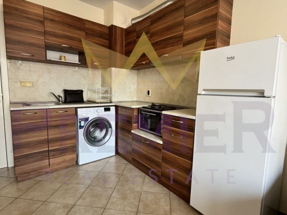 Дава се под наем Двустаен апартамент в Варна, Колхозен пазар - 50 кв.м за 382.5 € - Снимка #1