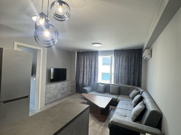 Дава се под наем Двустаен апартамент в София, Младост 4 - 55 кв.м за 663 € - Снимка #1