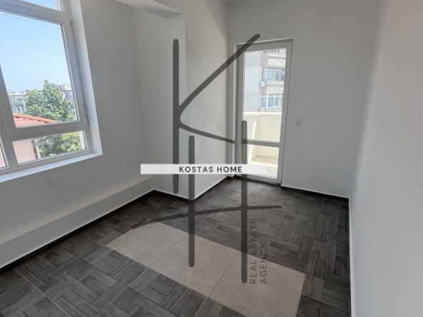 Тристаен апартамент в Варна, Аспарухово - 80 кв.м за 1688 €/кв.м - Снимка #1