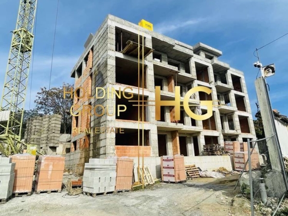 Двустаен апартамент в Варна, м-т Пчелина - 55 кв.м за 1582 €/кв.м - Снимка #1