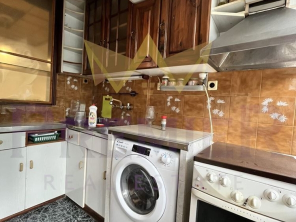 Дава се под наем Двустаен апартамент в Варна, Окръжна болница - 50 кв.м за 331.5 € - Снимка #1