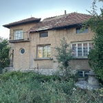 Къща в Луковит - 250 кв.м за 180 €/кв.м - Снимка #1