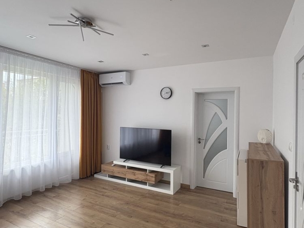 Дава се под наем Двустаен апартамент в Пловдив, Христо Смирненски - 72 кв.м за 484.5 € - Снимка #1