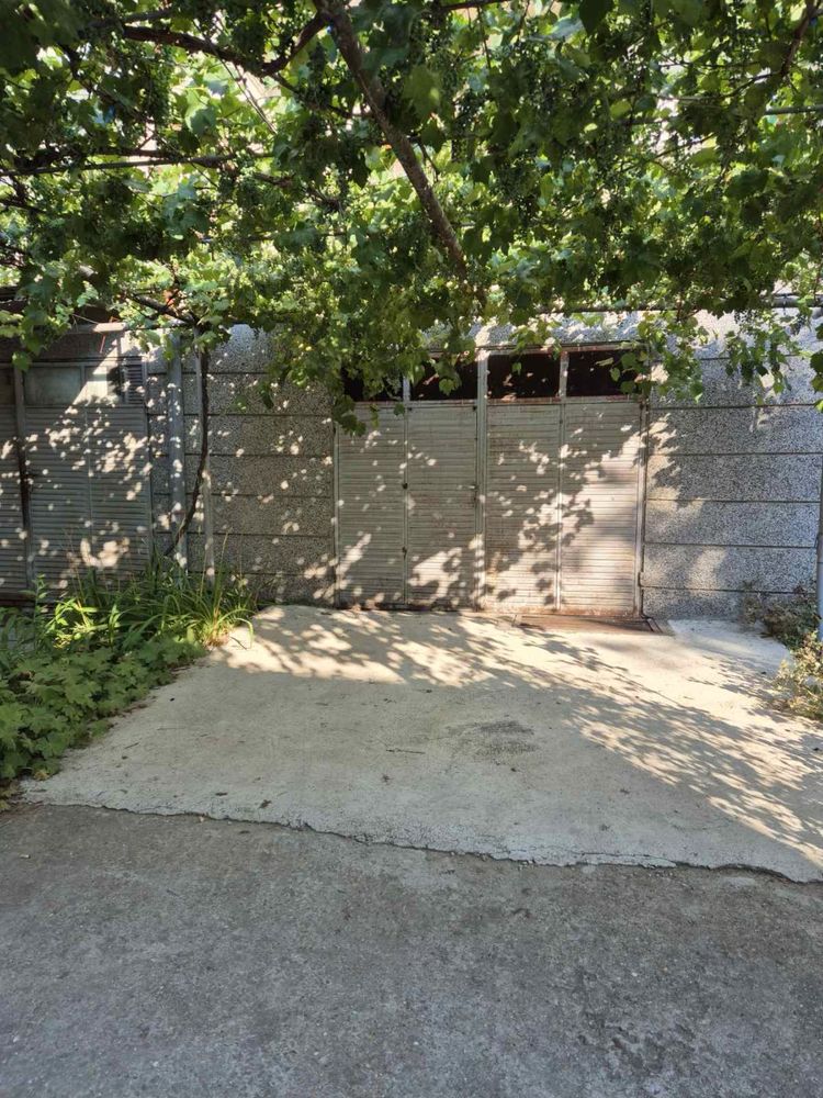 Дава се под наем Гараж / Паркомясто в Горна Оряховица - 15 кв.м за 51 € - Снимка #1