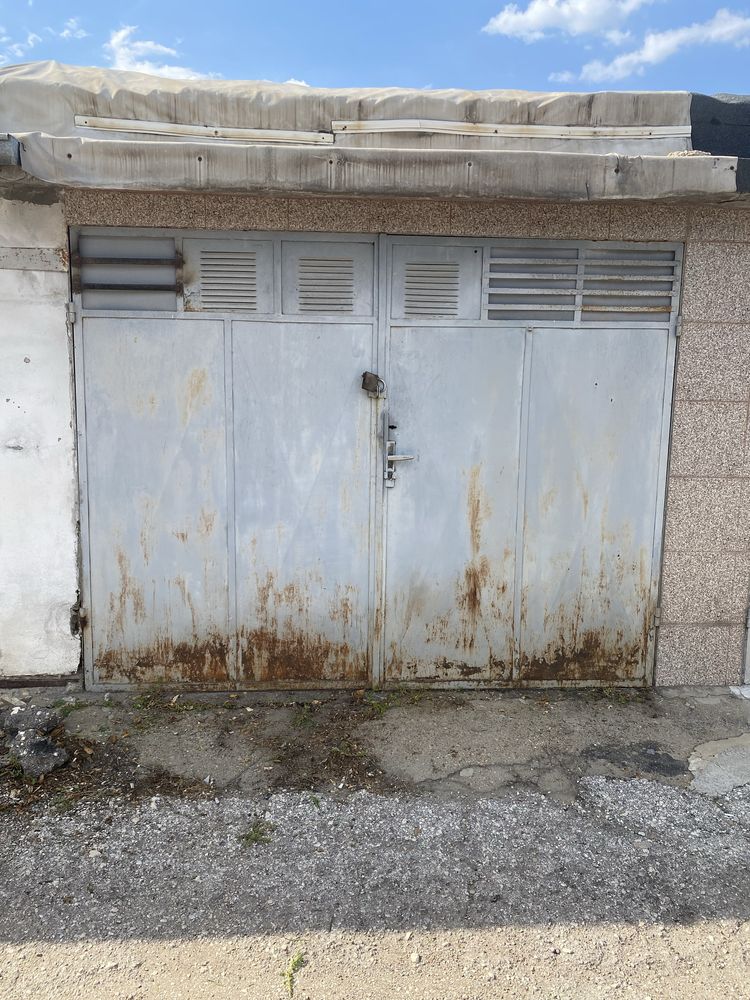 Гараж / Паркомясто в Русе, Здравец Север 1 - 18 кв.м за 1389 €/кв.м - Снимка #1