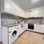 Дава се под наем Тристаен апартамент в Варна, Зимно кино Тракия - 90 кв.м за 663 € - Снимка #1