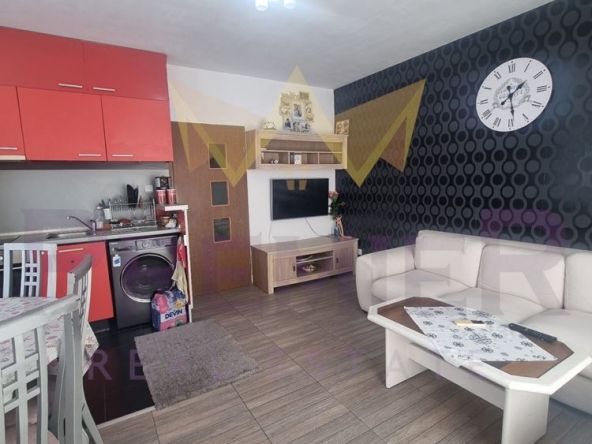 Дава се под наем Двустаен апартамент в Варна, Бриз - 48 кв.м за 484.5 € - Снимка #1