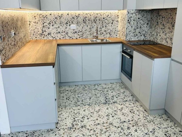 Дава се под наем Двустаен апартамент в ж.Зоопарк - 74 кв.м за 700 € - Снимка #1