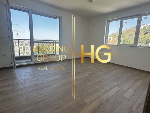 Двустаен апартамент в Варна, Възраждане 3 - 60 кв.м за 1584 €/кв.м - Снимка #1