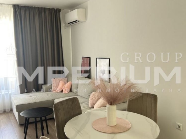 Дава се под наем Двустаен апартамент в Варна, Победа - 60 кв.м за 612 € - Снимка #1