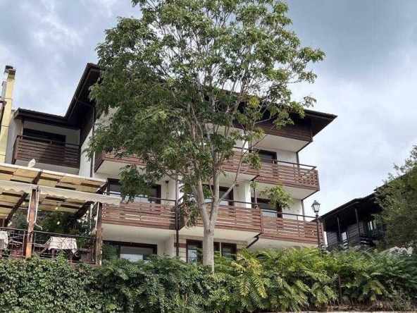 Хотел в Несебър - 900 кв.м за 2889 €/кв.м - Снимка #1