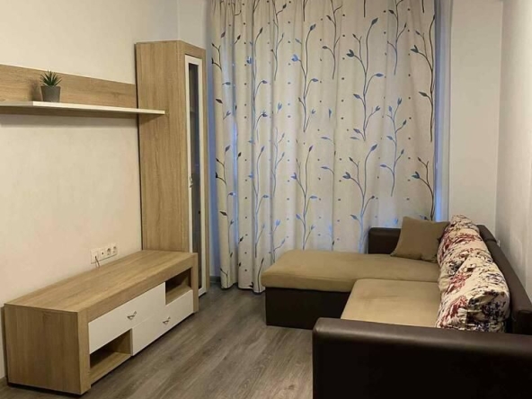 Дава се под наем Двустаен апартамент в Пловдив, Тракия - 70 кв.м за 425 € - Снимка #1