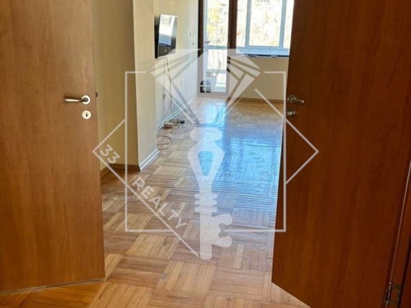 Тристаен апартамент в Пловдив, Център - 117 кв.м за 2522 €/кв.м - Снимка #1