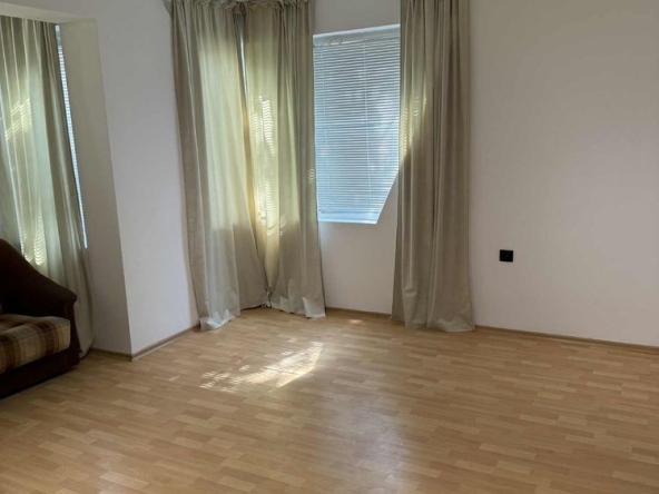 Двустаен апартамент в Търговище, Вароша - 46 кв.м за 1619 €/кв.м - Снимка #1