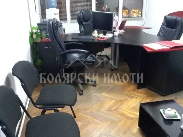 Офис в Велико Търново, Център - 23 кв.м за 1218 €/кв.м - Снимка #1