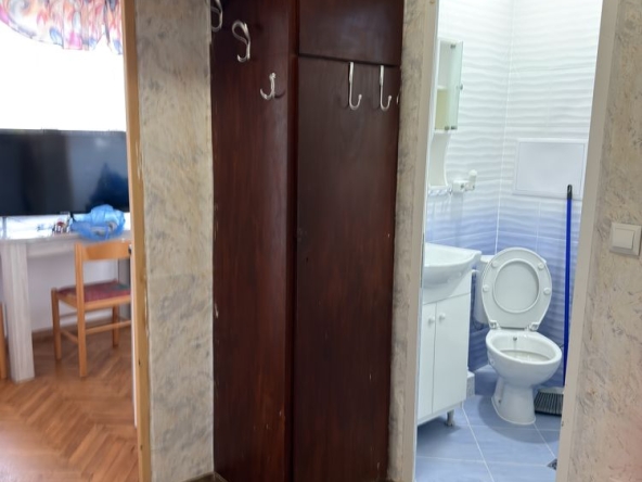 Дава се под наем Едностаен апартамент в Лом - 40 кв.м за 168.3 € - Снимка #1