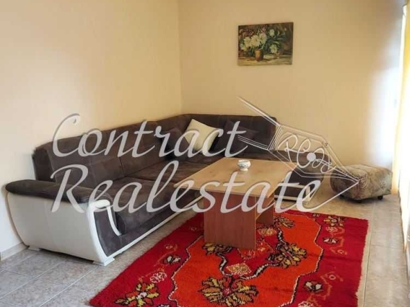 Дава се под наем Двустаен апартамент в Варна, Цветен квартал - 50 кв.м за 357 € - Снимка #1