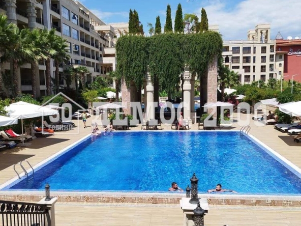 Едностаен апартамент в к.к. Златни пясъци - 51 кв.м за 2059 €/кв.м - Снимка #1