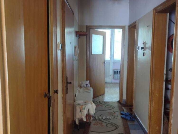 Тристаен апартамент в София, Лозенец - 100 кв.м за 5200 €/кв.м - Снимка #1