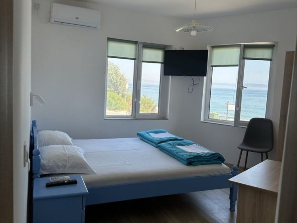 Дава се под наем Тристаен апартамент в Поморие - 56 кв.м за 357 € - Снимка #1