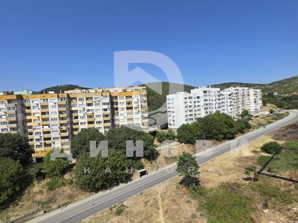 Тристаен апартамент в Стара Загора, Три чучура - север - 62 кв.м за 1128 €/кв.м - Снимка #1