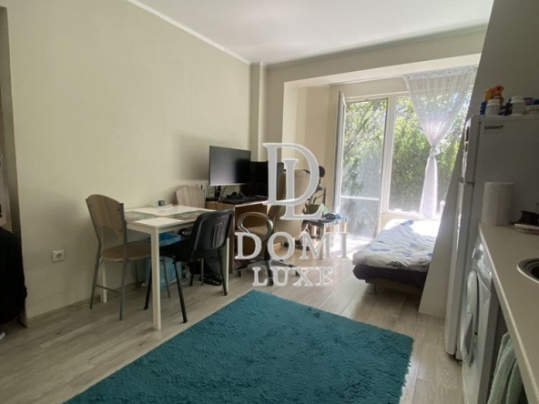 Двустаен апартамент в Варна, м-т Траката - 51 кв.м за 1883 €/кв.м - Снимка #1