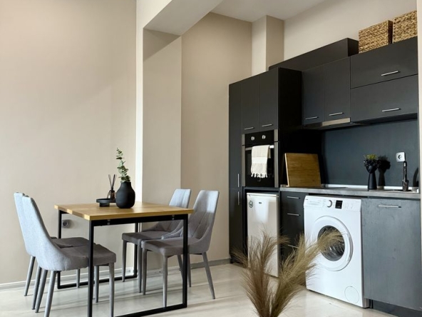 Дава се под наем Едностаен апартамент в Благоевград, Запад - 50 кв.м за 229.5 € - Снимка #1