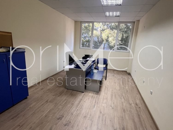 Офис в Бургас, Център - 16 кв.м за 1407 €/кв.м - Снимка #1