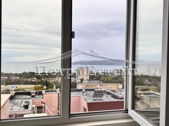 Многостаен апартамент в Варна, Бриз - 280 кв.м за 1965 €/кв.м - Снимка #1