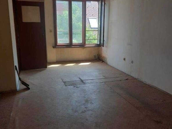 Тристаен апартамент в Пловдив, Съдийски - 67 кв.м за 1717 €/кв.м - Снимка #1