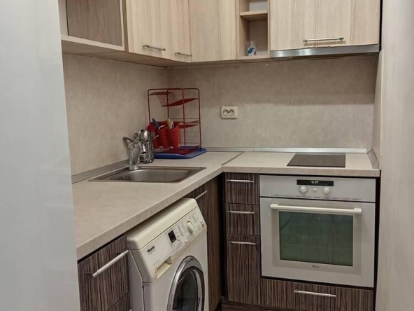 Дава се под наем Двустаен апартамент в Бургас, Зорница - 50 кв.м за 367.2 € - Снимка #1