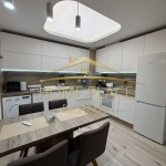 Дава се под наем Тристаен апартамент в Варна, Бриз - 100 кв.м за 1785 € - Снимка #1