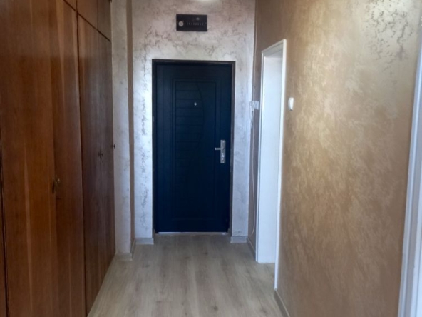 Тристаен апартамент в Варна, Цветен квартал - 94 кв.м за 2043 €/кв.м - Снимка #1