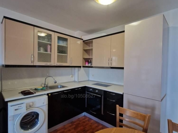 Дава се под наем Двустаен апартамент в Пловдив, Център - 49 кв.м за 357 € - Снимка #1