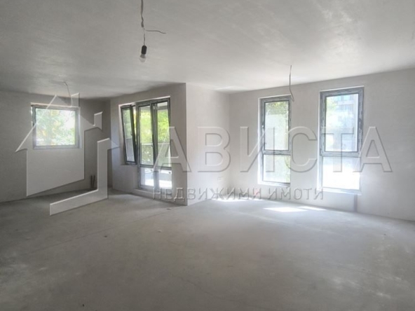 Дава се под наем Тристаен апартамент в София, Лагера - 135 кв.м за 388000 € - Снимка #1